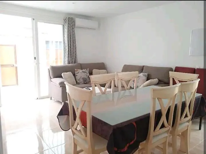 Casa En Jerez Con Patio Cerca De La Playa Y De La Sierra Villa Jerez de la Frontera